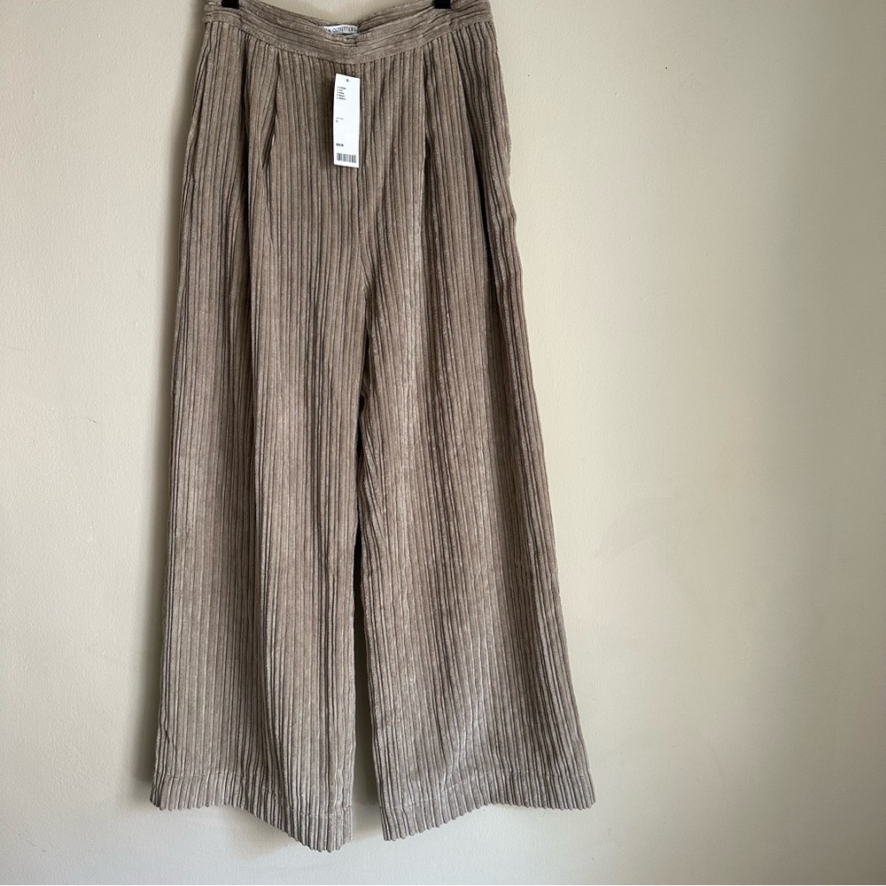 Wide-Leg Corduroy Pants- size 6 women’s USA